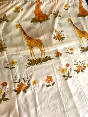 Children's Beige Transparent Window Curtain with Animals 1.90x1.50 Like New