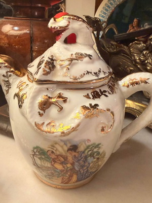 Japan teapot used with historic design