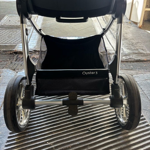 Baby stroller with Oyster 3 Kiddo seat like new