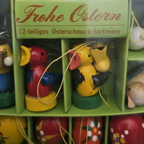 Vintage set of 12 Easter decorations from Germany like new