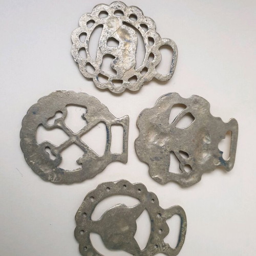 Authentic brass horse medallions set of 4 like new