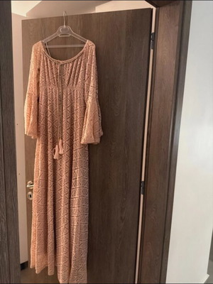 Pink lace dress with bell sleeves, lined