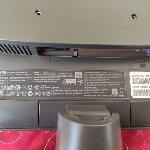 Monitor 19" Philips HWS8190T used