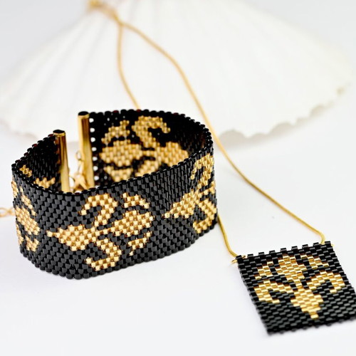 Golden Iris necklace and bracelet custom made, black and gold