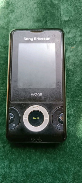 Sony Ericsson w205