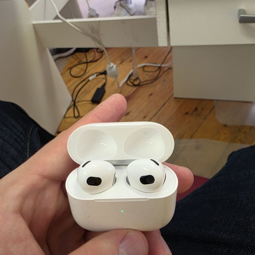 Apple AirPods Pro 1st generation used with charging case