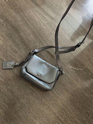 Karl Lagerfeld crossbody bag like new, silver