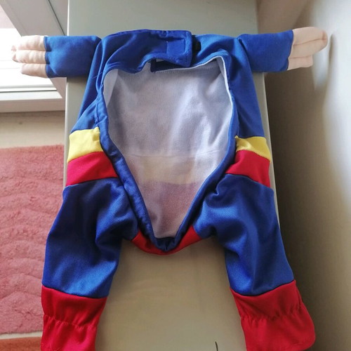 Superman dog outfit like new, size L