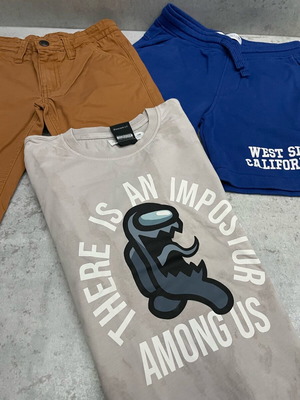 T-shirt Among Us and shorts set for boys 6-7 years like new