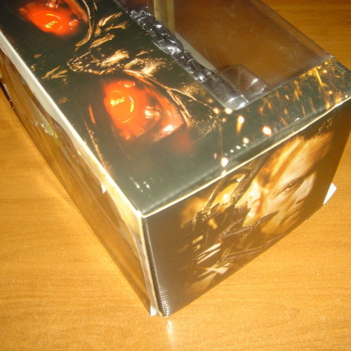 Terminator Salvation 2-Disc Limited Edition DVD Moto Terminator like new