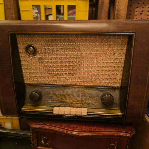 Vintage Telefunken 673 WU radio used, made in Germany