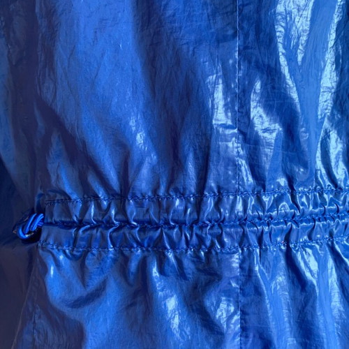 Αδιάβροχο μπουφάν Armani Jeans σαν καινούργιο, μπλε, με κρυμμένη κουκούλα