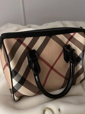 Boston bag Burberry like new, colorful handheld
