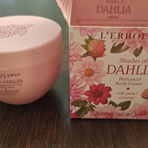 Κρέμα σώματος Dahlia Shades of Dahlia της L'Erbolario καινούργιο 300ml
