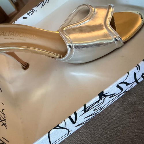 Valtadoros silver platform sandals like new, size 38