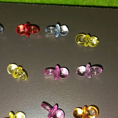 Collectible pacifiers like new, pack of 20 pieces 80s 90s