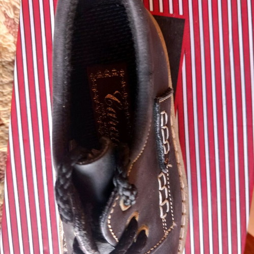 Adam's Shoes kids black shoes new, size 29, derby style