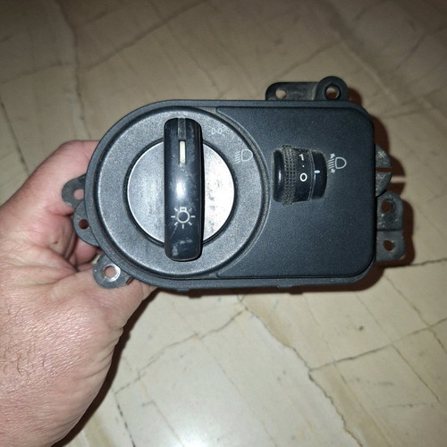 Ford Fiesta 02-08mod light switch used