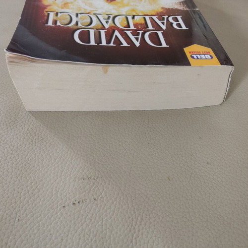 Book "The Only Survivor" by David Baldacci used, Greek edition