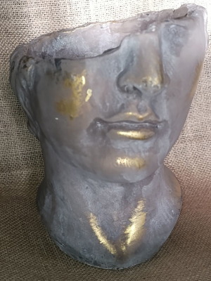 Decorative Face Planter sculpture like new with gold patina
