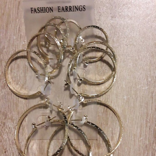 Hoop earrings new, set of 6 pairs in different sizes