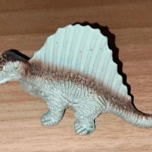 Dinosaur figure like new, 6 cm height