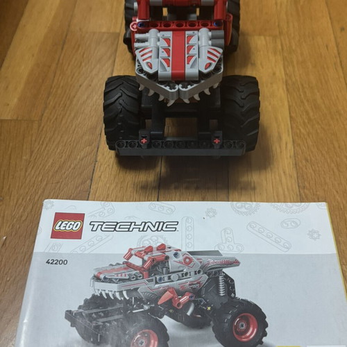 Lego 42200 Technic set like new, complete