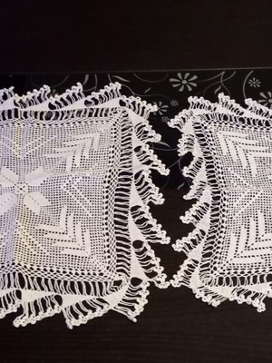 Handmade crochet table linens set of 2 like new