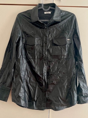 Πουκάμισο δερματίνη Toi&Moi καινούργιο, μέγεθος Small, μαύρο