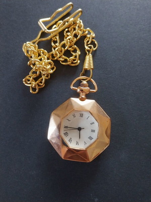 Gold-Plated Pocket Watch like new with chain, battery operated
