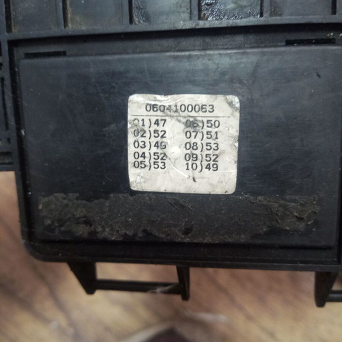 Hyundai BSM Control Unit 9129817550 used fuse box