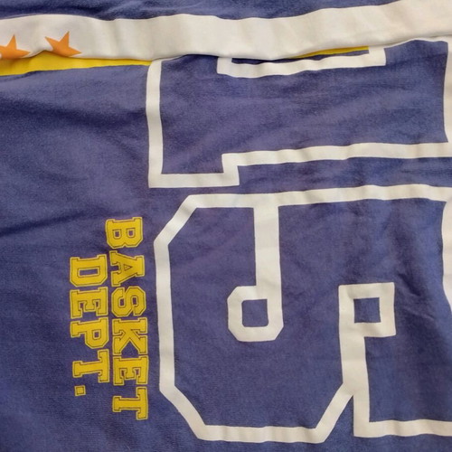 Boys' mako t-shirts used, size 128 cm, ages 7-8