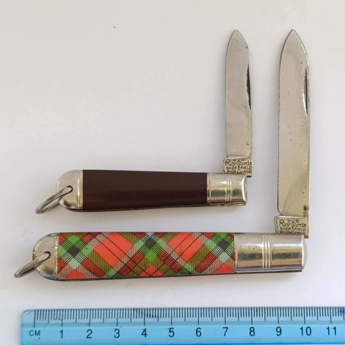 Richards Sheffield England pocket knives used, set of 2