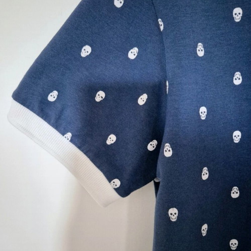 Mohicans Black Line polo shirt like new, size M, blue with skulls