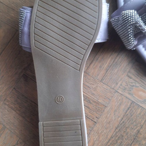 Mule spring lilac like new, size 40 with rhinestones