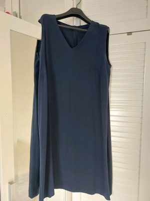 Blue dress and jacket set XL worn once, midi dress with zipper and satin lining