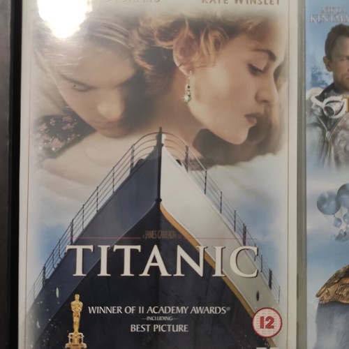 DVD movies like new, lot of 12