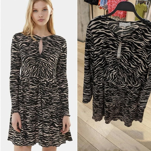 Bershka animal print dress medium used, black and beige