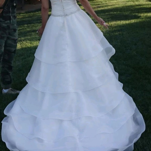 Wedding dress like new, handmade with embroidery on back, white, size S