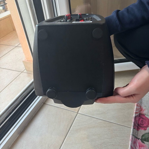 Akai speaker used with charger in good condition