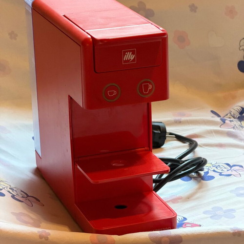Illy Iperespresso Y3.3 coffee machine, new