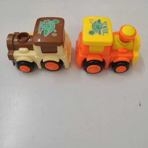 Toy trains set of 2 like new