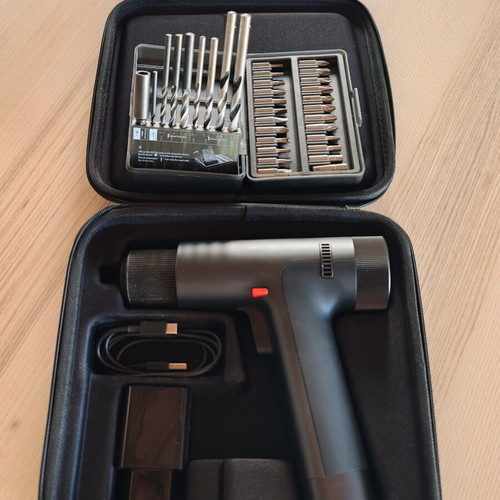 Xiaomi 12V Max Brushless Cordless Drill like new with 24 S2 steel bits