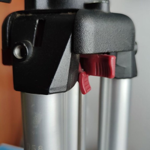 Manfrotto 058 professional tripod with 141RC head used
