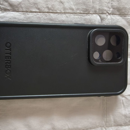 iPhone 14 Pro Max 256GB like new with original charger and accessories