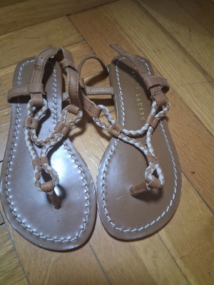 Ralph Lauren sandals size 27 like new, brown flip-flops for girls