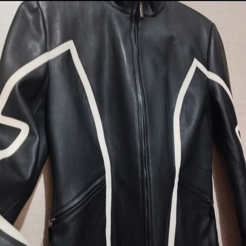 Jacket new, beautiful design, very soft, size L