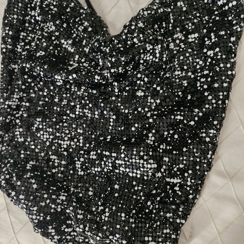 Top size S 36 8 like new, black sequined