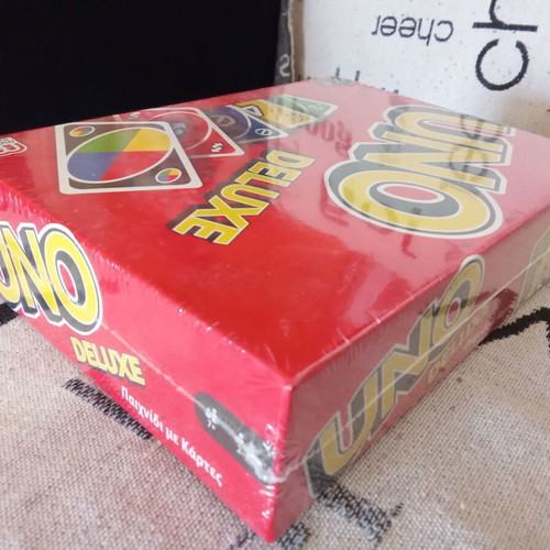 Uno Deluxe board card game new sealed