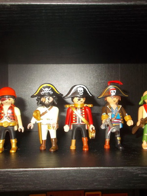 Playmobil 17 πειρατικές φιγούρες σαν καινούργιο σε ποικιλία